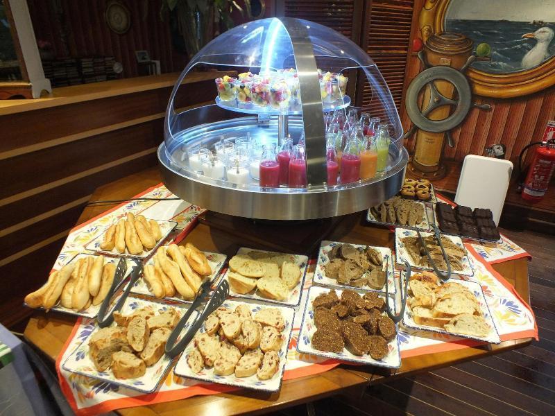 Hotel - Restaurant - Salon De The Le Beausejour Tregastel Ngoại thất bức ảnh