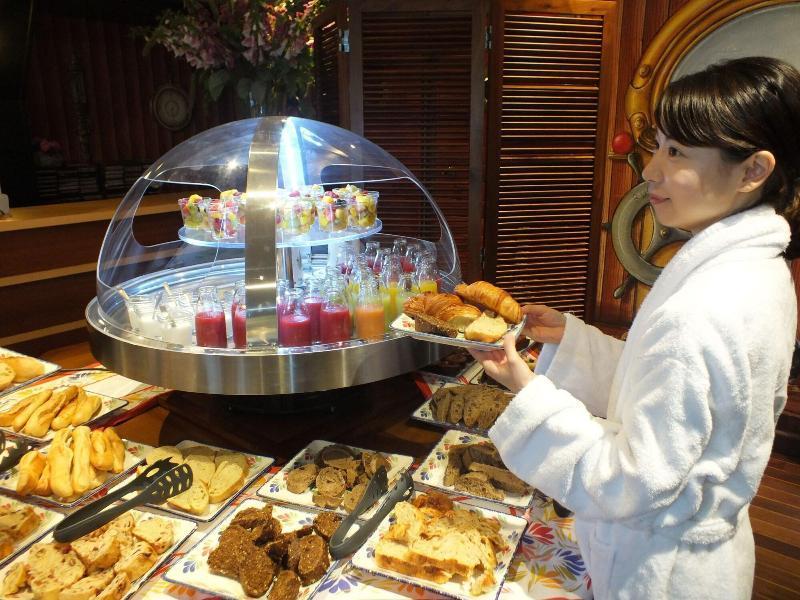 Hotel - Restaurant - Salon De The Le Beausejour Tregastel Ngoại thất bức ảnh