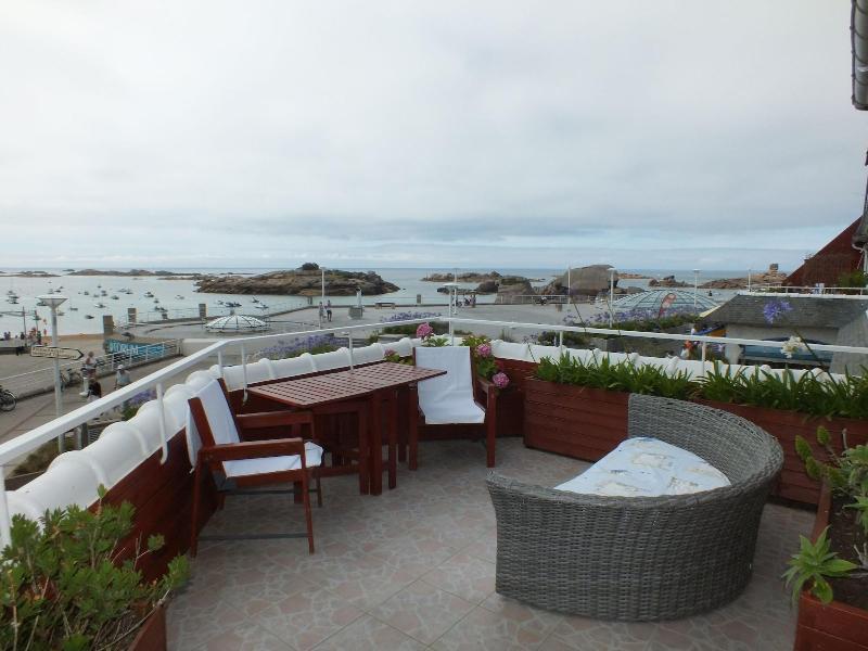 Hotel - Restaurant - Salon De The Le Beausejour Tregastel Ngoại thất bức ảnh