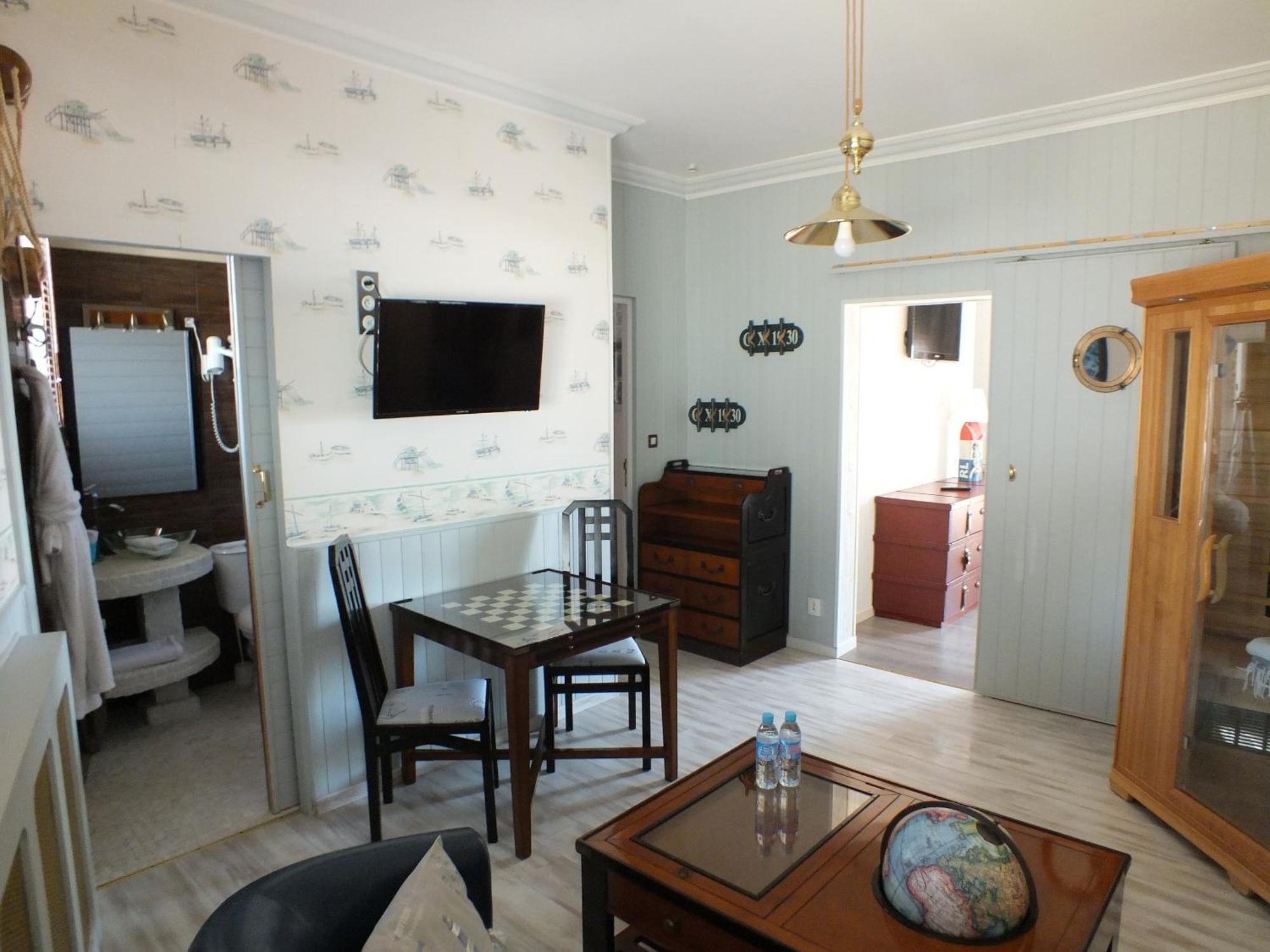Hotel - Restaurant - Salon De The Le Beausejour Tregastel Phòng bức ảnh
